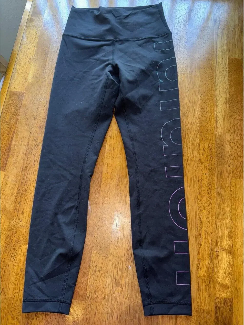 Lululemon Wunder Train High Rise 25” Graphic, Black, Iridescent Size 6 NWOT
